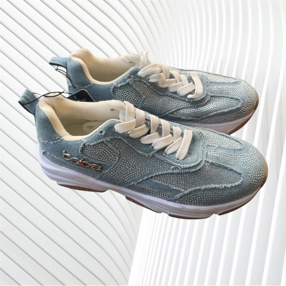 NEW WOMEN'S BEBE KASEY SNEAKERS DENIM SIZE 10